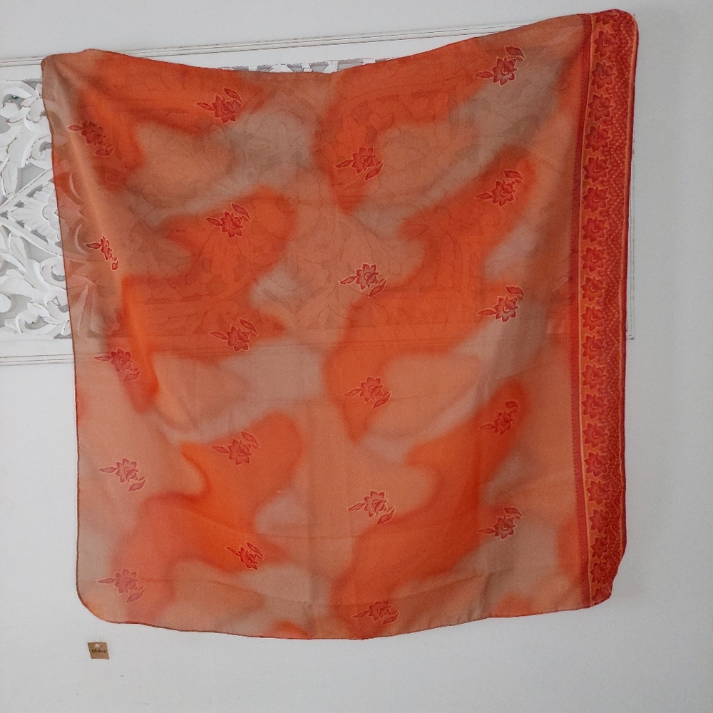 NWT GlobeIn Orange Floral Square Neckerchief Scarf - Picture 5 of 8